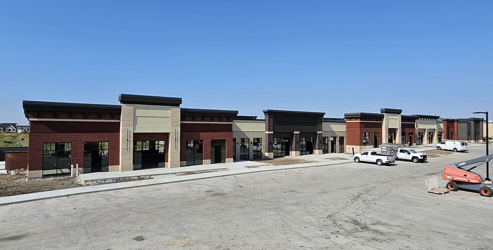 1630 S Ankeny Blvd, Ankeny, IA for rent - Building Photo - Image 3 of 5