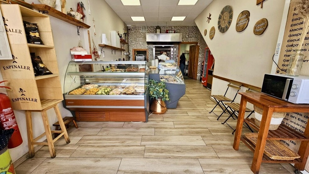 Retail in Calella, Barcelona to rent - Interior Photo - Image 2 of 3