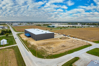 2300 Raney, Effingham, IL - aerial  map view