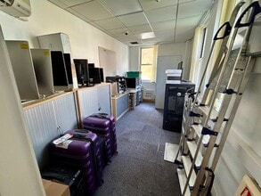 Oxford St, Newbury to rent Interior Photo- Image 1 of 8