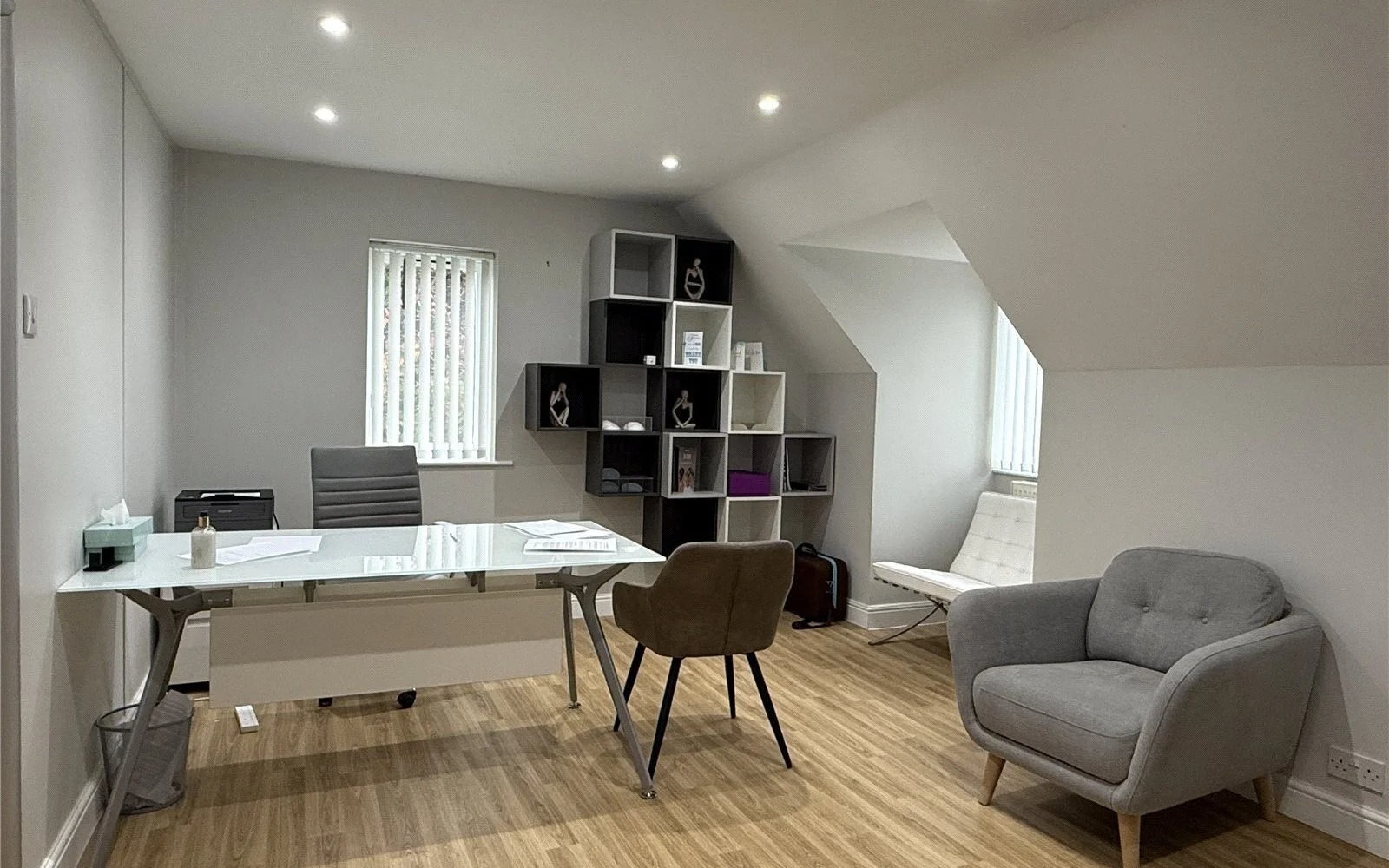 Hemming Way, Chaddesley Corbett to rent Interior Photo- Image 1 of 6