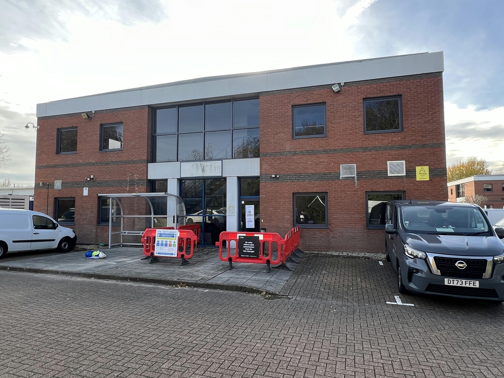 6 Northarbour Rd, Portsmouth to rent Building Photo- Image 1 of 49