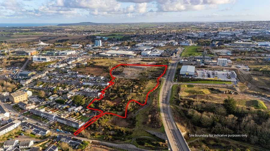 Kerrier Way, Pool for sale Aerial- Image 1 of 7