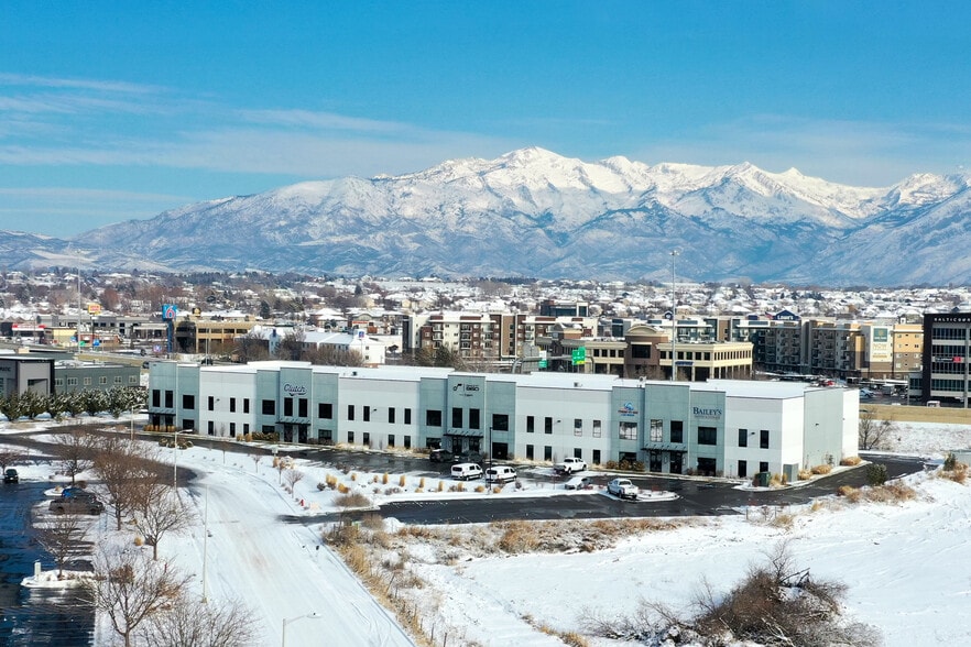 333 S Mill Pond Dr, Lehi, UT to rent - Building Photo - Image 3 of 10