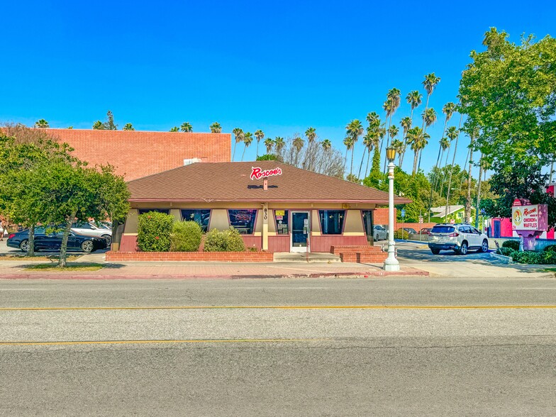 830 N Lake Ave, Pasadena, CA for rent - Building Photo - Image 1 of 4