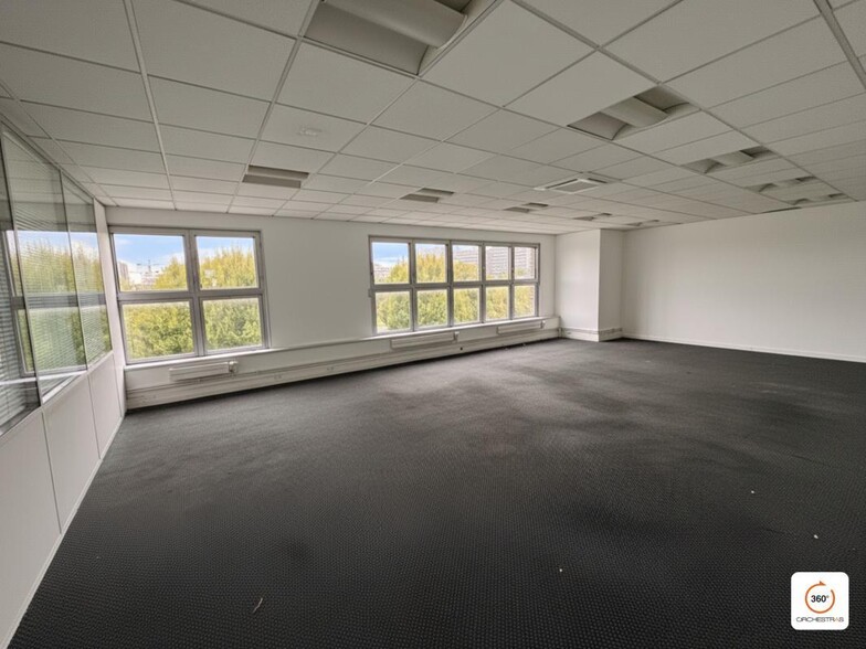 11 Boulevard Georges Méliès, Villiers-sur-Marne to rent - Interior Photo - Image 2 of 17