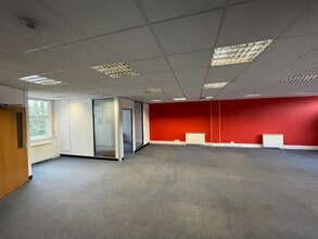 Front St, Newcastle Upon Tyne to rent Interior Photo- Image 2 of 5