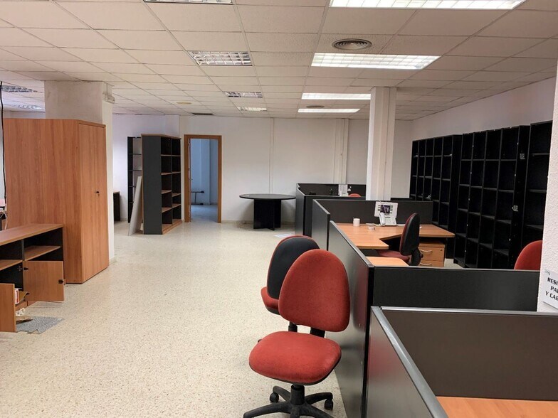 Polígono Sen-1 Entrenucleos, S/N, Dos Hermanas, Sevilla to rent - Building Photo - Image 2 of 14