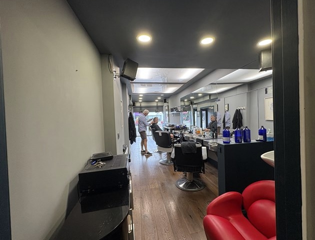 263-265 Upper Newtownards Rd, Belfast to rent - Interior Photo - Image 2 of 3