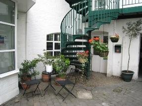 36 Woodstock Grove, London to rent - Building Photo - Image 3 of 6