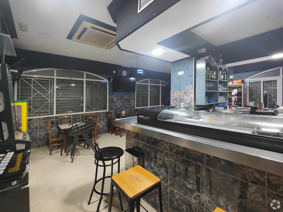 Madrid, MAD 28053 - Unit Puerta 01, Esc. 1, M -  - Interior Photo - Image 1 of 9