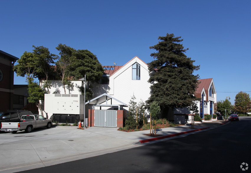 1001 Bridgeway, Sausalito, CA for rent - Building Photo - Image 3 of 29