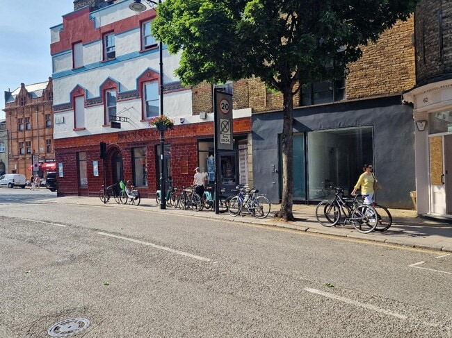 More details for 64 Cross St, London - Retail to Rent