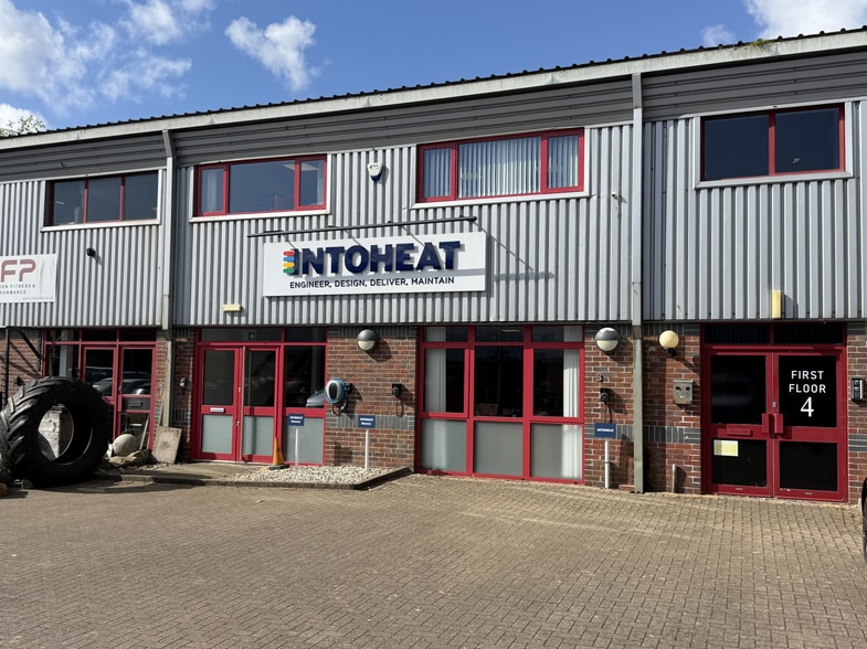 Oaktree Pl, Exeter to rent - Building Photo - Image 2 of 2