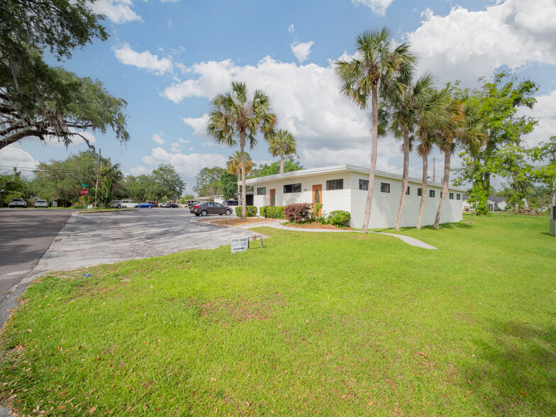 110-112 Irvin Ave, Live Oak, FL for rent - Building Photo - Image 3 of 33