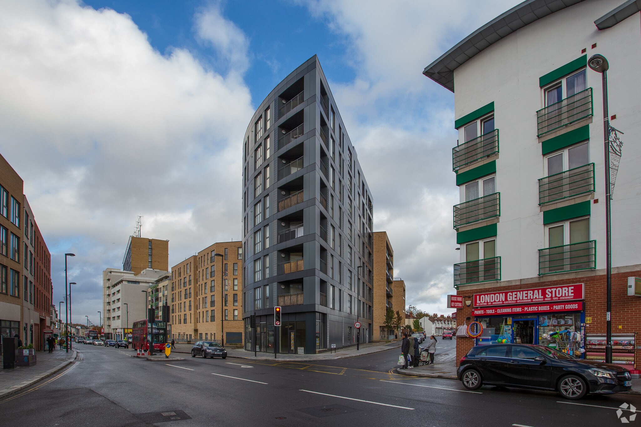 380 London Rd, Croydon for sale Primary Photo- Image 1 of 1