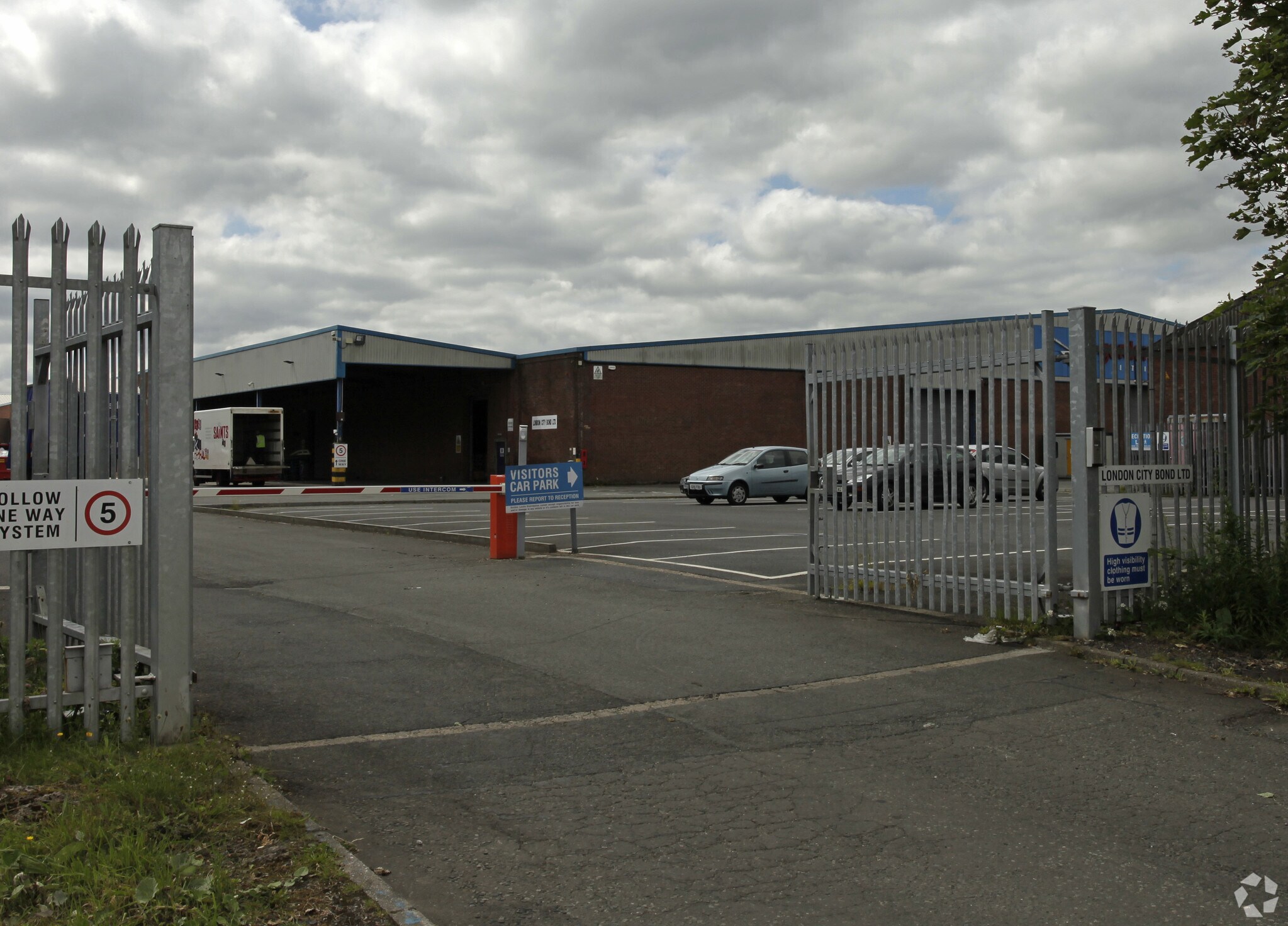 100 Penilee Rd, Glasgow for sale Primary Photo- Image 1 of 1