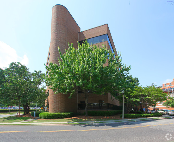 2700 10th Ave S, Birmingham, AL for rent - Building Photo - Image 3 of 5