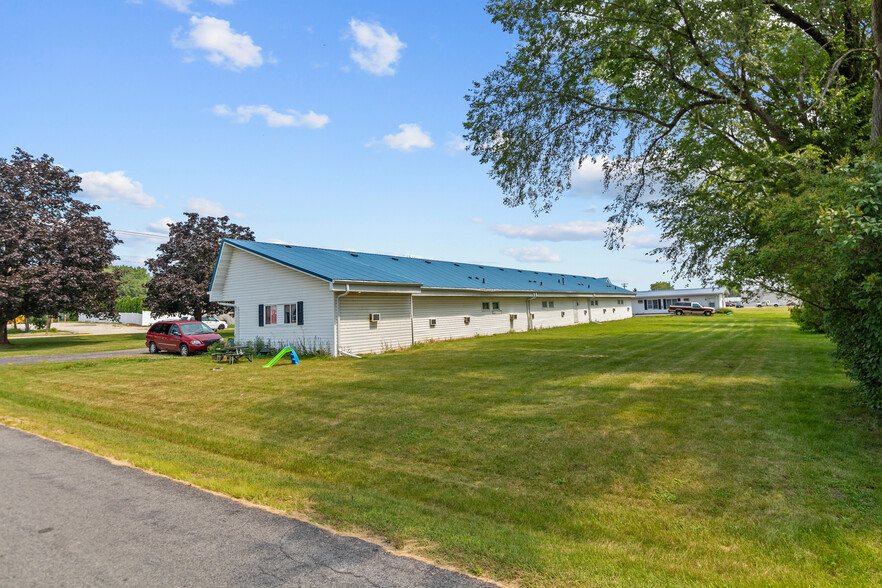 2 Motels and 2 Duplexes portfolio of 3 properties for sale on LoopNet.co.uk - Building Photo - Image 3 of 33