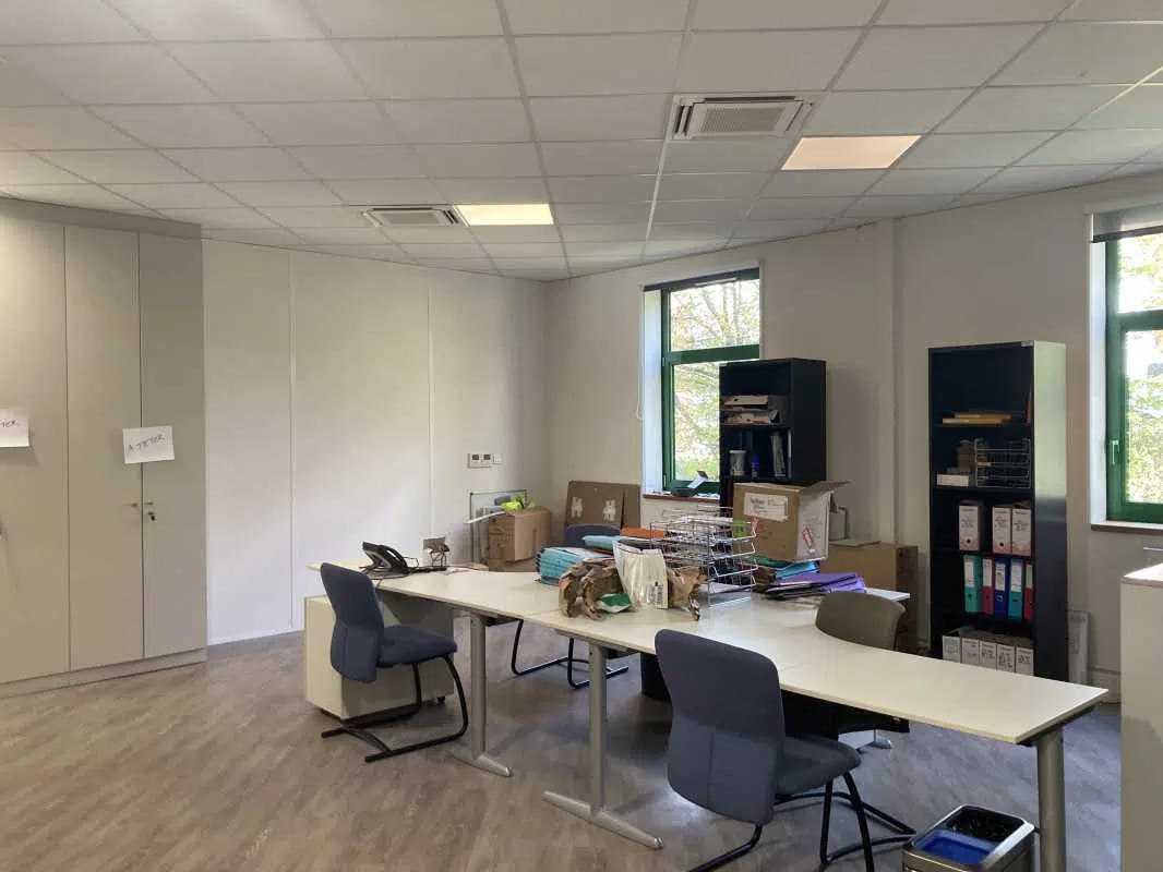 164-166 Avenue Joseph Kessel, Voisins-le-Bretonneux to rent Interior Photo- Image 1 of 5