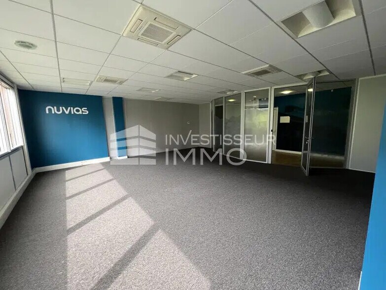 Office in Meudon to rent - Interior Photo - Image 2 of 4