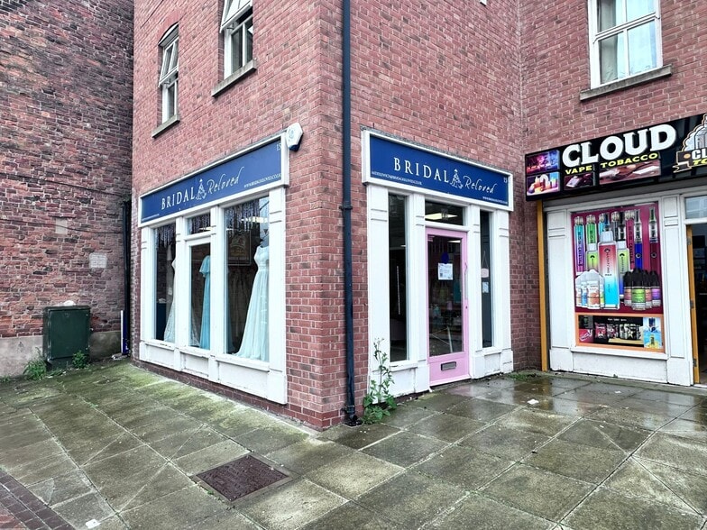 15-21 Wheelock Street, Middlewich portfolio of 2 properties for sale on LoopNet.co.uk - Building Photo - Image 2 of 13