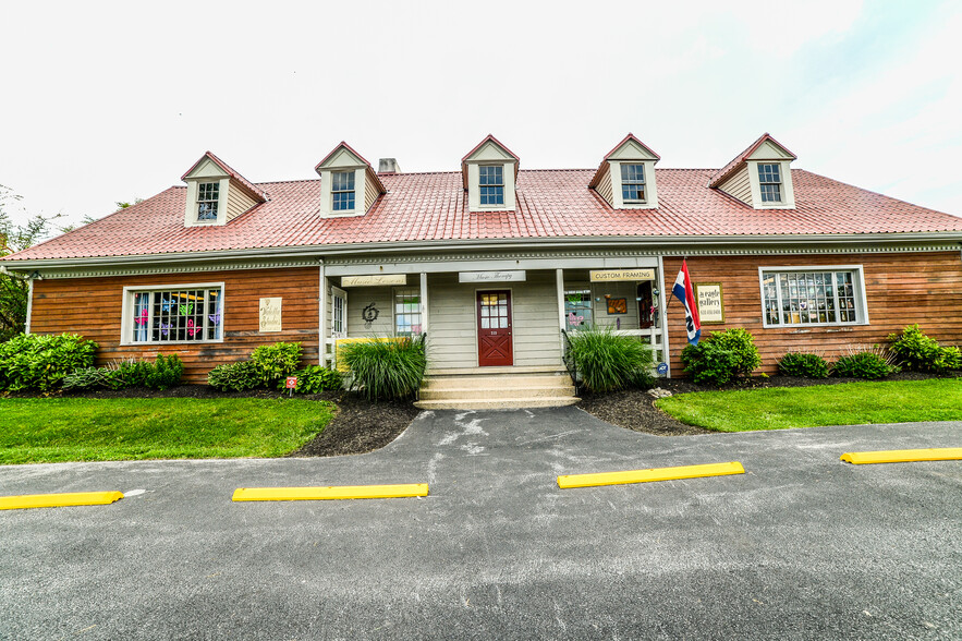 213 Pottstown Pike, Chester Springs, PA for sale - Building Photo - Image 1 of 1