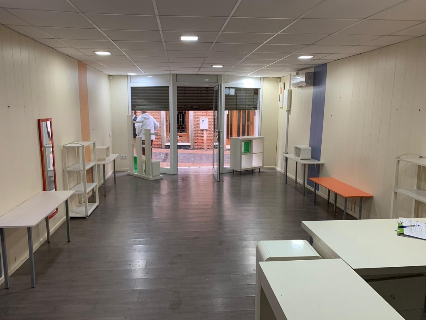 Office / Retail in Sant Andreu de la Barca, Barcelona to rent Interior Photo- Image 1 of 13