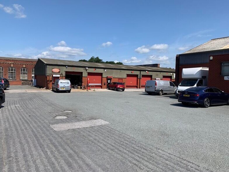 Pennant St, Oldham for sale - Building Photo - Image 1 of 1