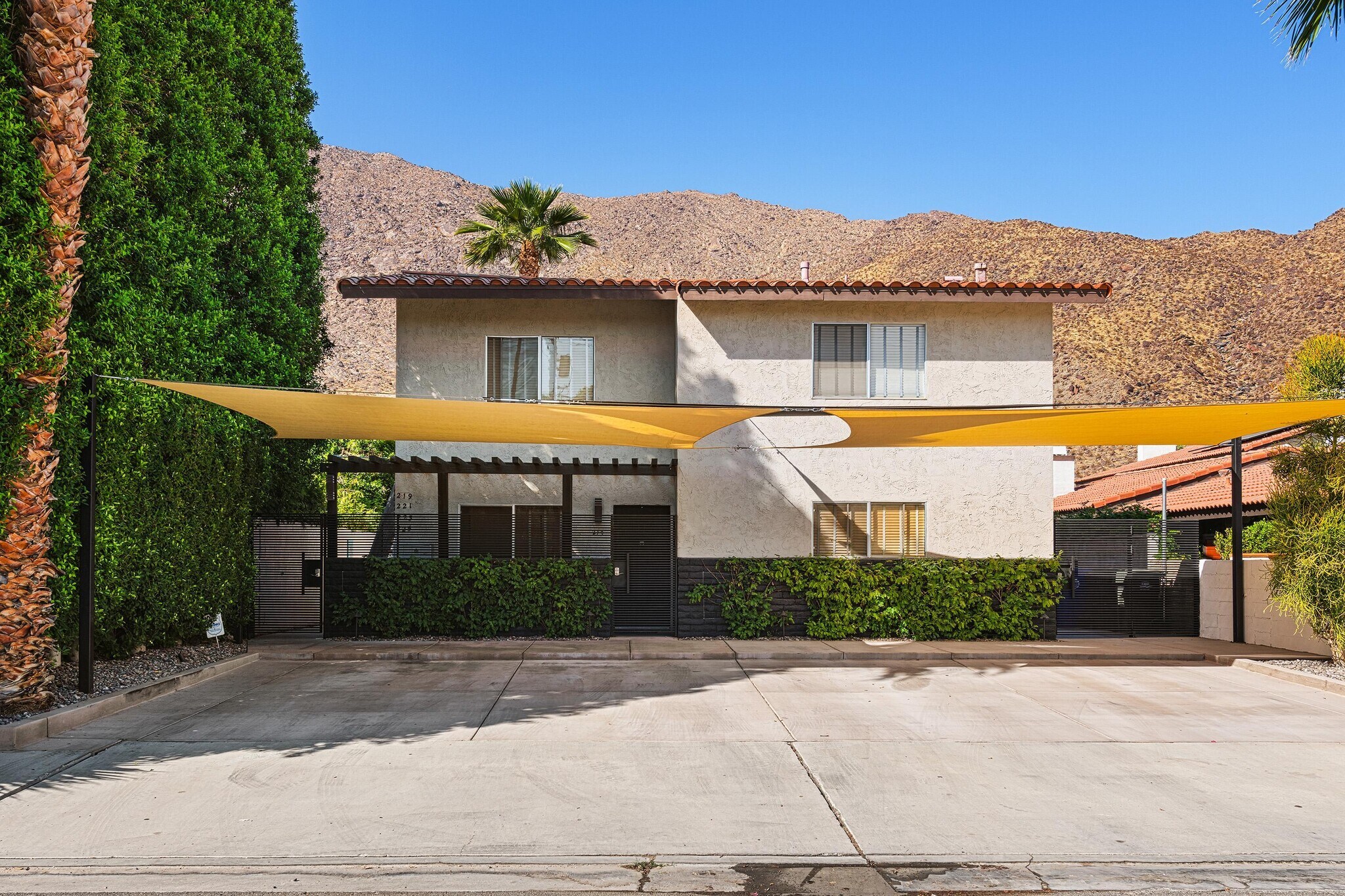 219-225 S Cahuilla Rd, Palm Springs, CA for sale Building Photo- Image 1 of 1