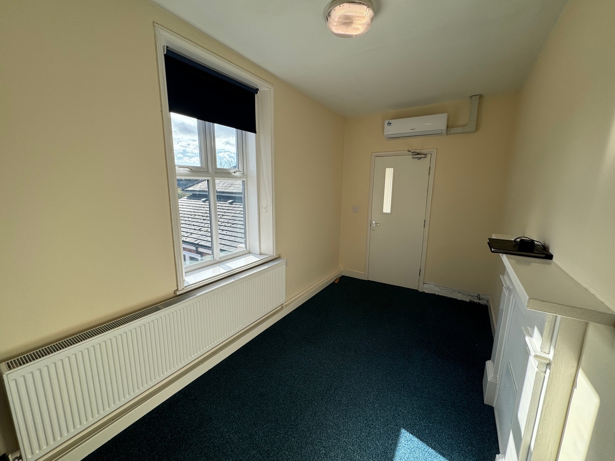 20 Benningholme Ln, Hull to rent Interior Photo- Image 1 of 3