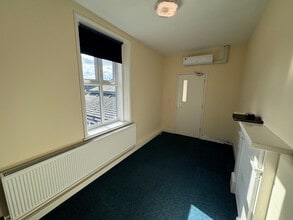 20 Benningholme Ln, Hull to rent Interior Photo- Image 1 of 3