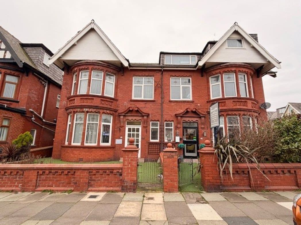 20-22 Holmfield Rd, Blackpool for sale Primary Photo- Image 1 of 18