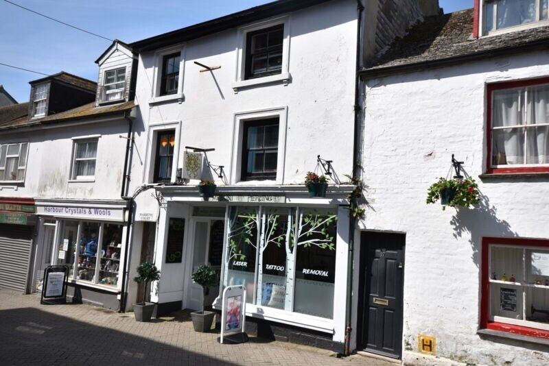 26-26A Causewayhead, Penzance for sale Primary Photo- Image 1 of 1