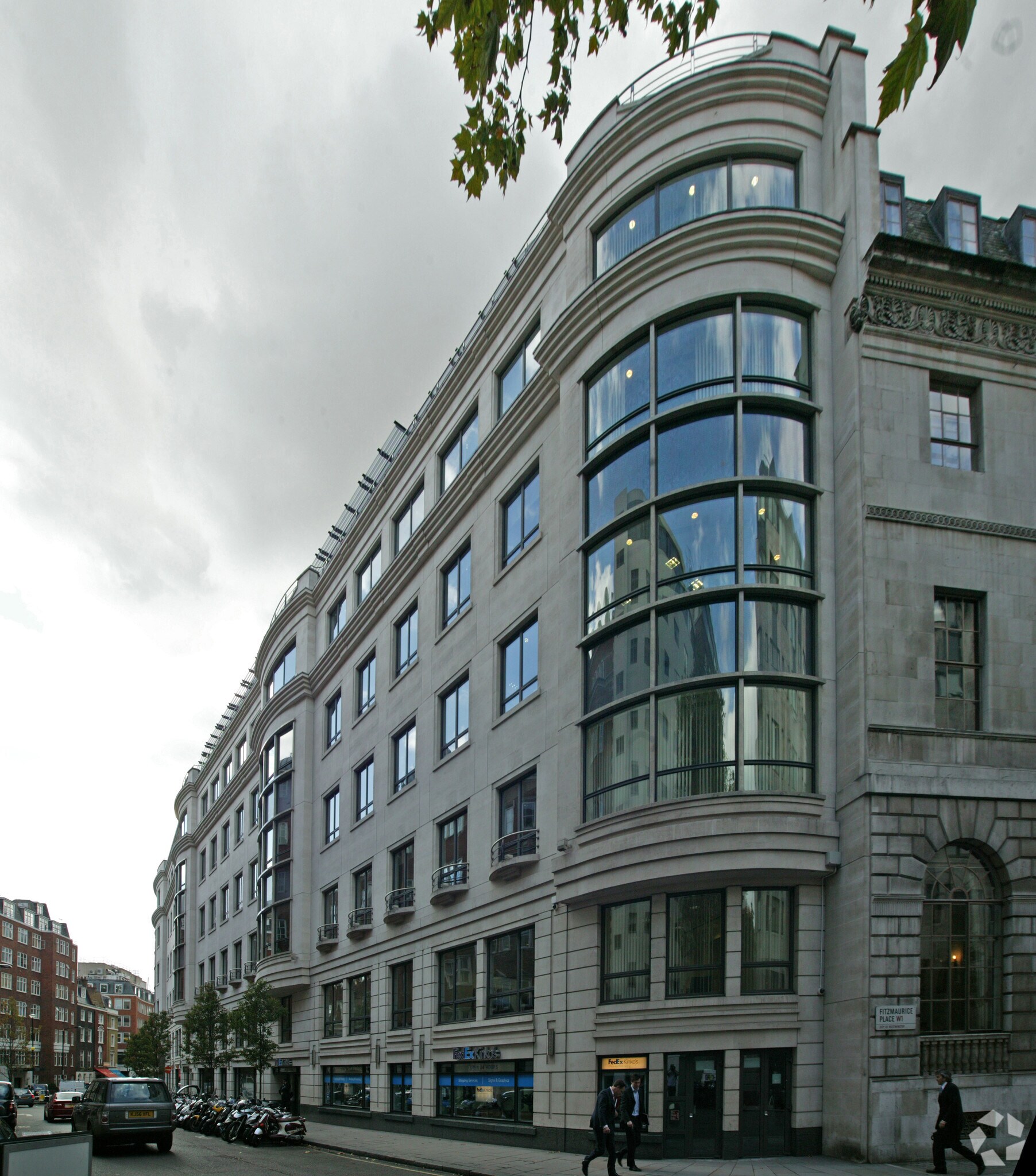 9 Fitzmaurice Pl, London for sale Primary Photo- Image 1 of 1