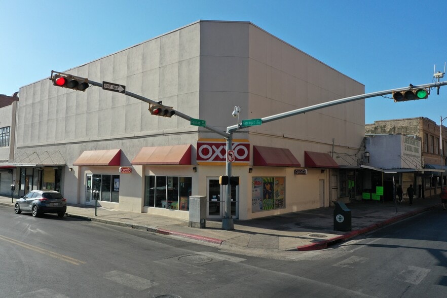 1217-1219 Farragut St, Laredo, TX for sale - Building Photo - Image 2 of 54