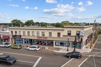 7370-7376 Manchester Rd, Maplewood, MO to rent Building Photo- Image 1 of 9