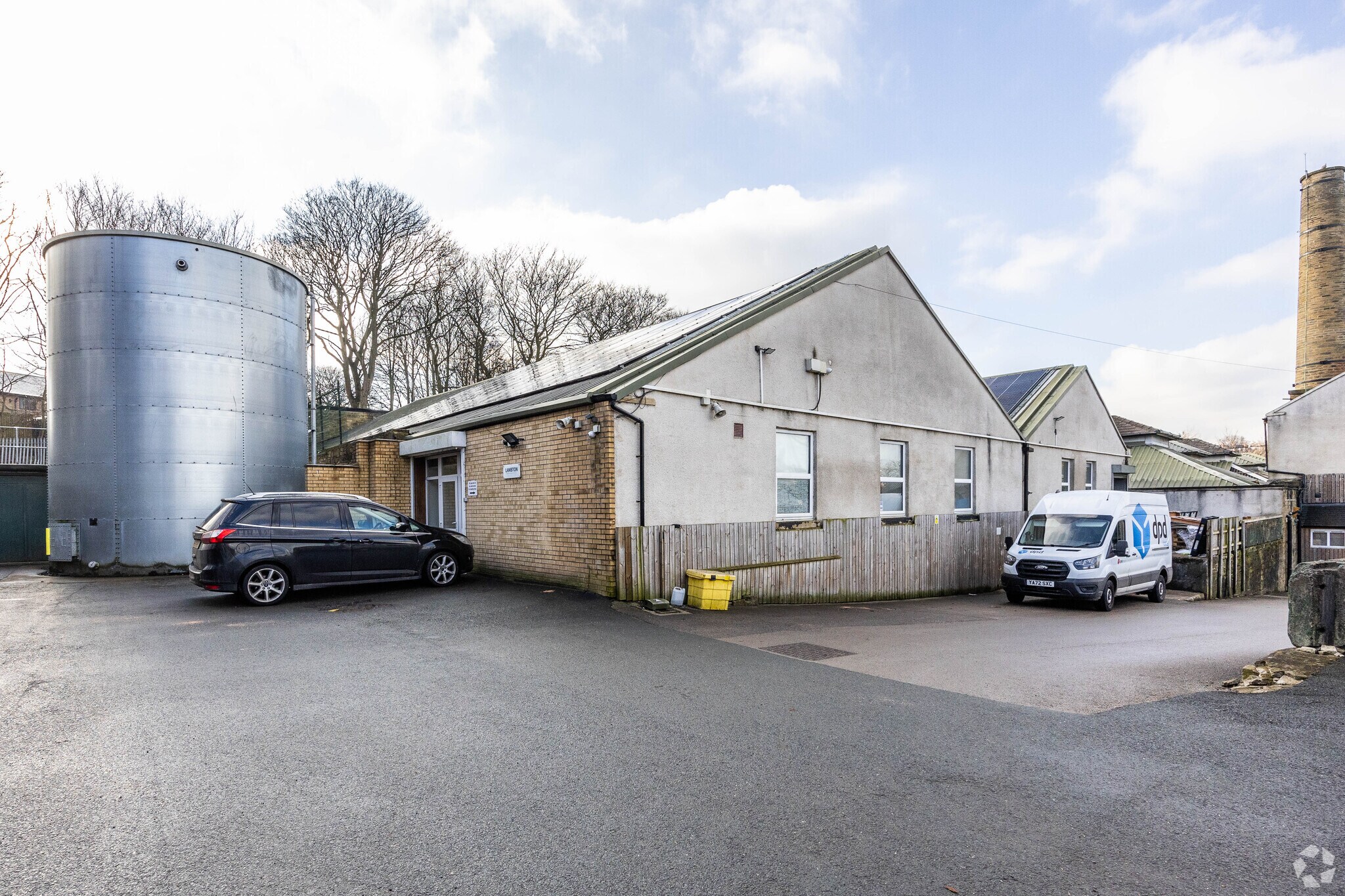 Houghley Ln, Leeds for sale Primary Photo- Image 1 of 1