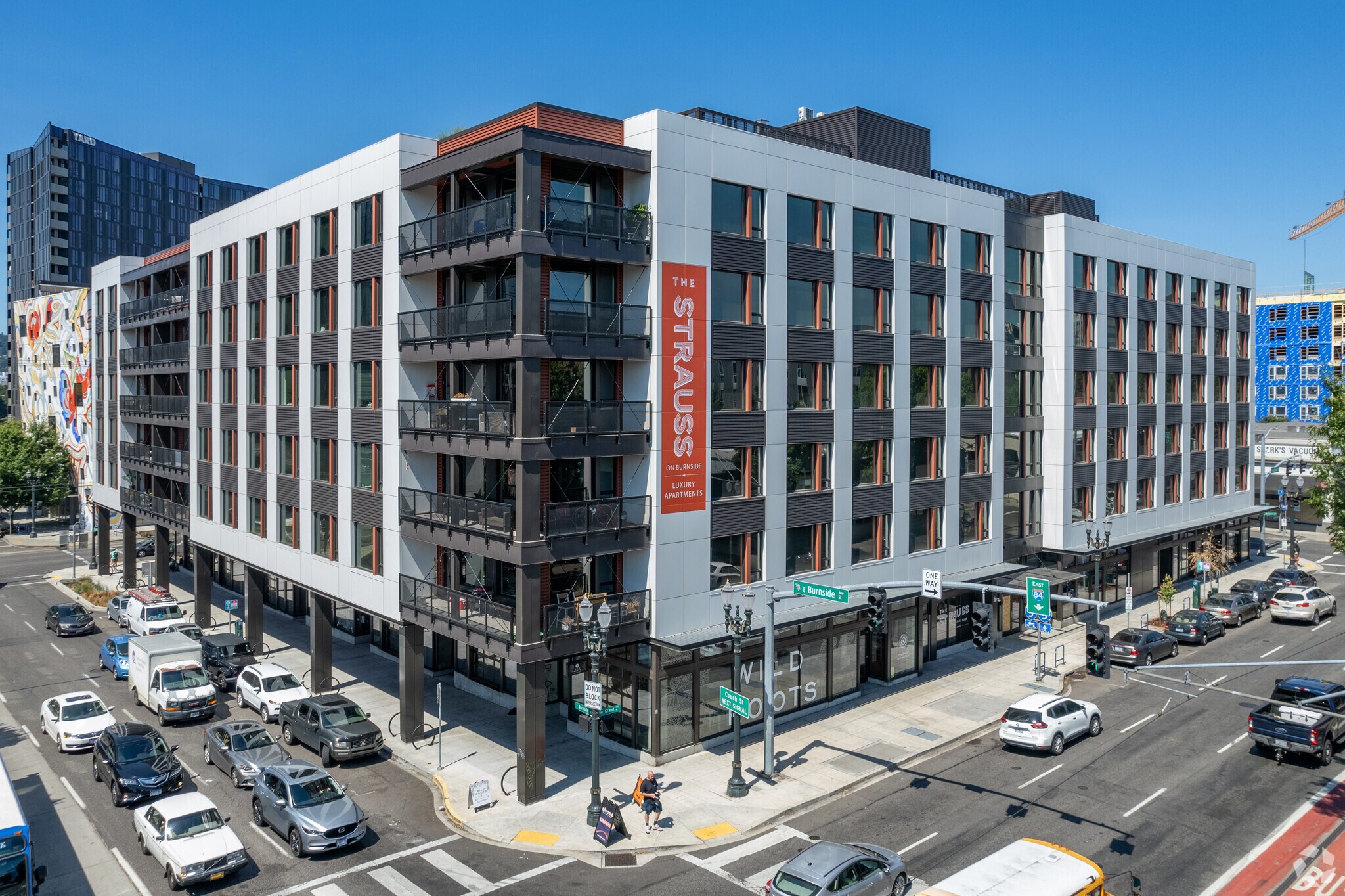 77 NE Grand Ave, Portland, OR to rent Primary Photo- Image 1 of 34