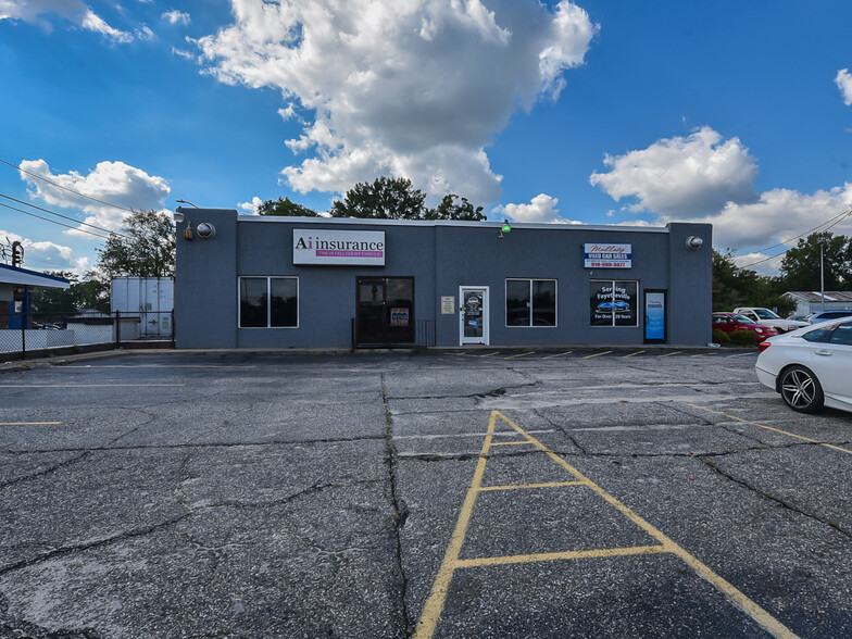 205 N Eastern Blvd, Fayetteville, NC for rent - Building Photo - Image 3 of 12