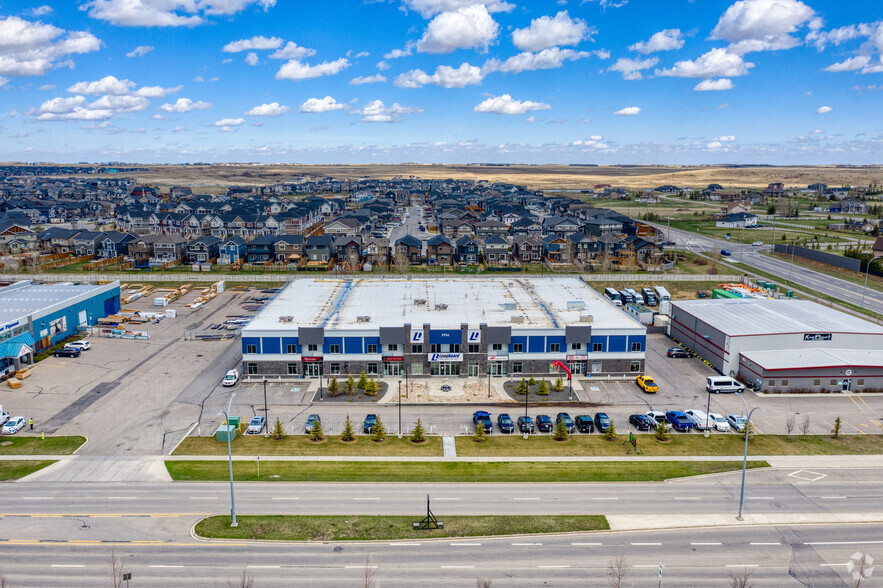 2956 Kingsview Blvd SE, Airdrie, AB for rent - Aerial - Image 2 of 4