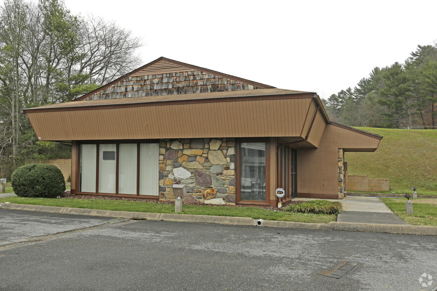 4006 Unicoi Dr, Unicoi, TN for sale - Primary Photo - Image 1 of 1