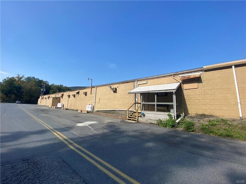 316 N Broadway, Wind Gap, PA 18091 UK