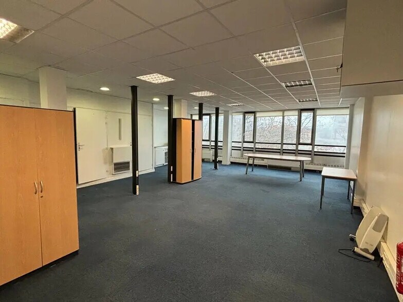 Office in Montpellier to rent - Building Photo - Image 2 of 6