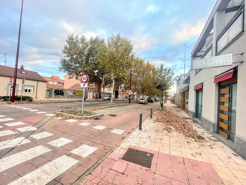 Cañada Real, 107, Valladolid, Valladolid for sale - Building Photo - Image 1 of 11