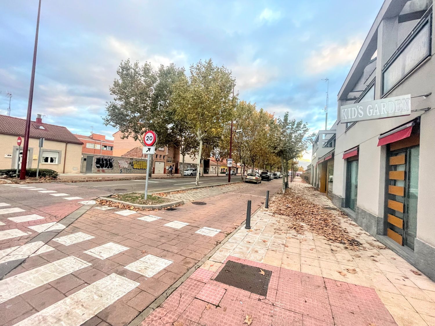 Cañada Real, 107, Valladolid, Valladolid for sale Building Photo- Image 1 of 12