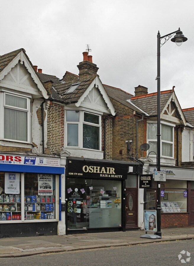 26 Northfield Ave, London W13 9RL UK