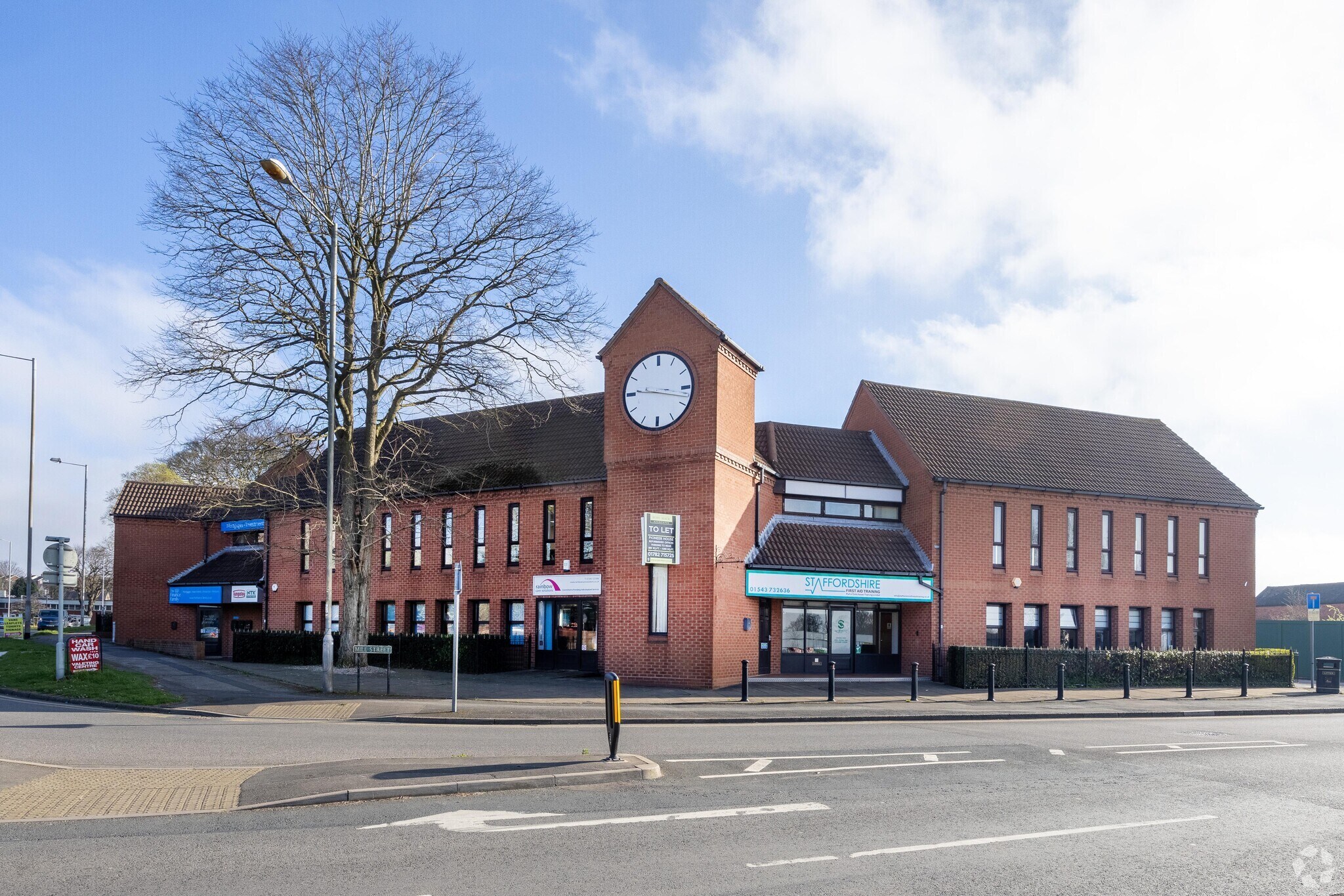 Mill St, Cannock to rent Primary Photo- Image 1 of 7