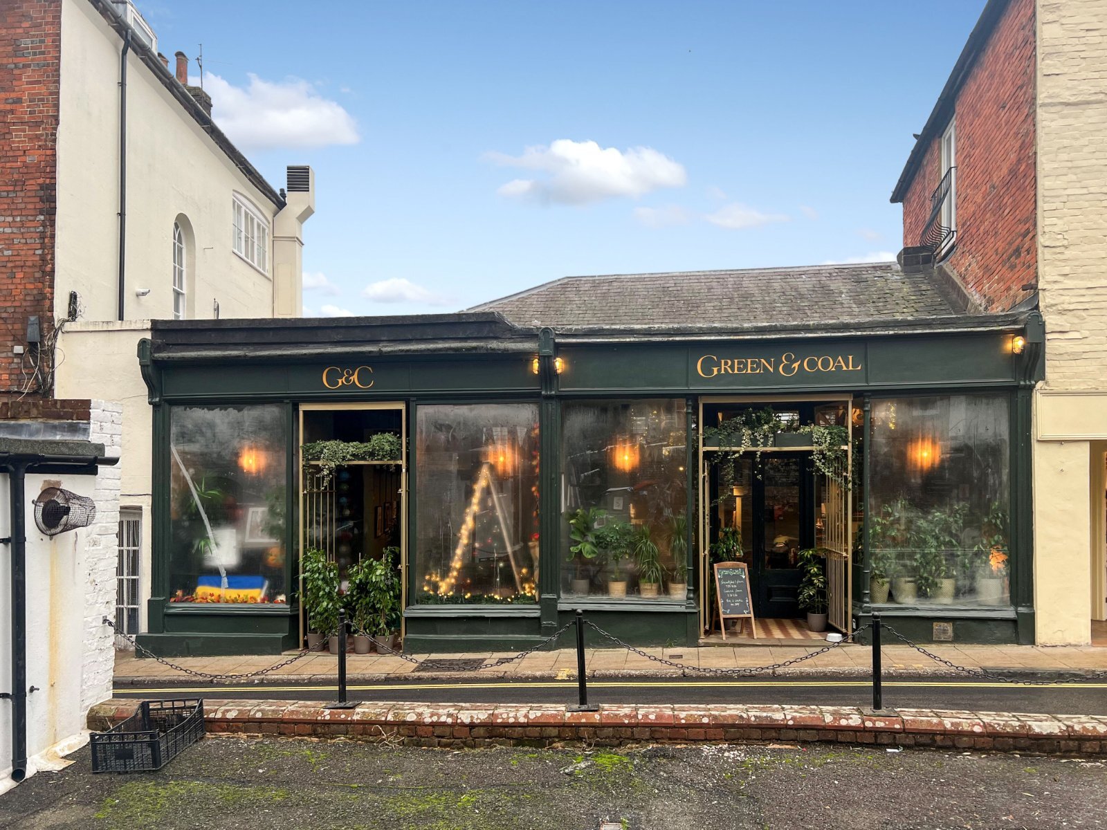 5-7 Tarrant St, Arundel to rent Building Photo- Image 1 of 13