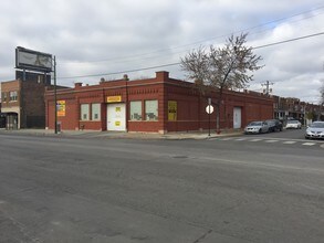 2900 W Chicago Ave, Chicago, IL for sale Building Photo- Image 1 of 14